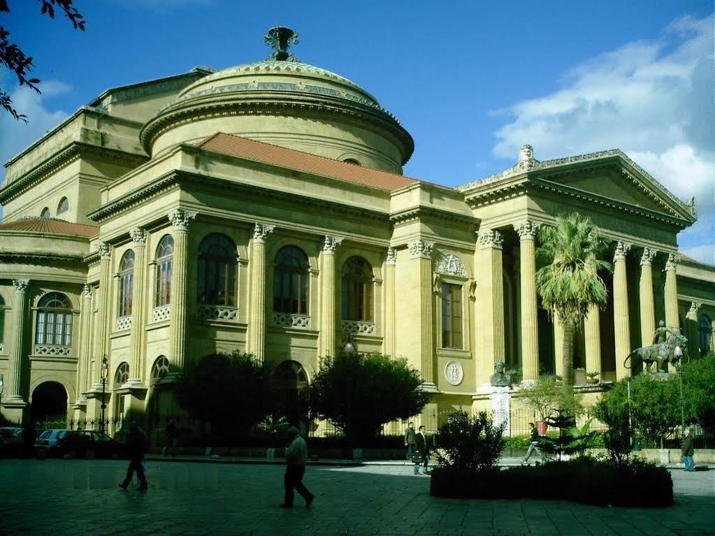 Couette-café Lt Teatro Massimo Palerme